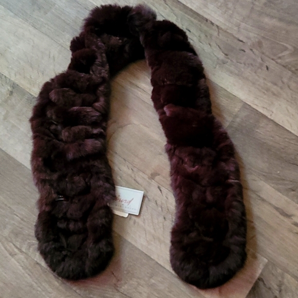 🆕️🧣PAUL LEINBURD 100% AUTHENTIC RABBIT FUR SCARF BY CROWNCAP - Picture 1 of 7